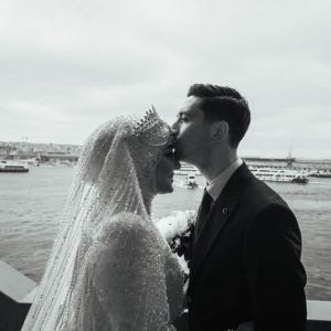 Destination Wedding Attire Men: Destination Wedding Attire: Climate-Specific Packing for Men