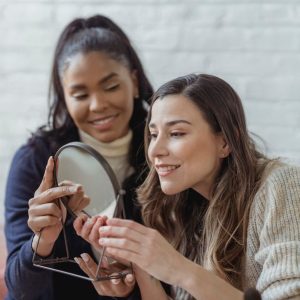 How to Choose Statement Earrings for Your Face Shape