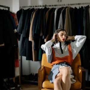 Thrifting Vintage Fashion: A Beginner’s Guide to Better Finds